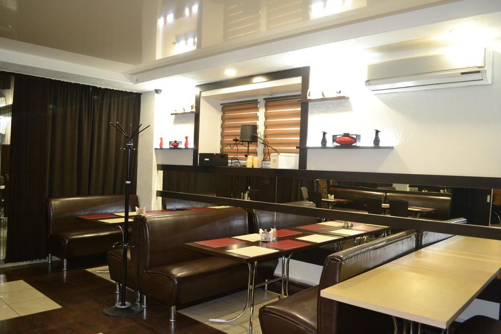 City Hotel Gomel Ngoại thất bức ảnh