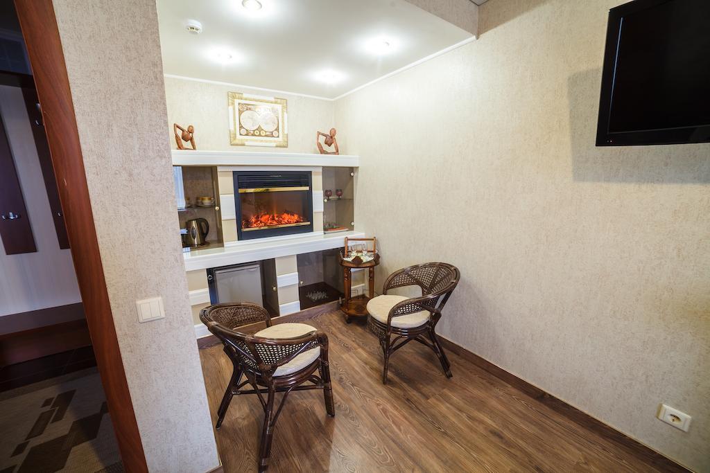 City Hotel Gomel Ngoại thất bức ảnh